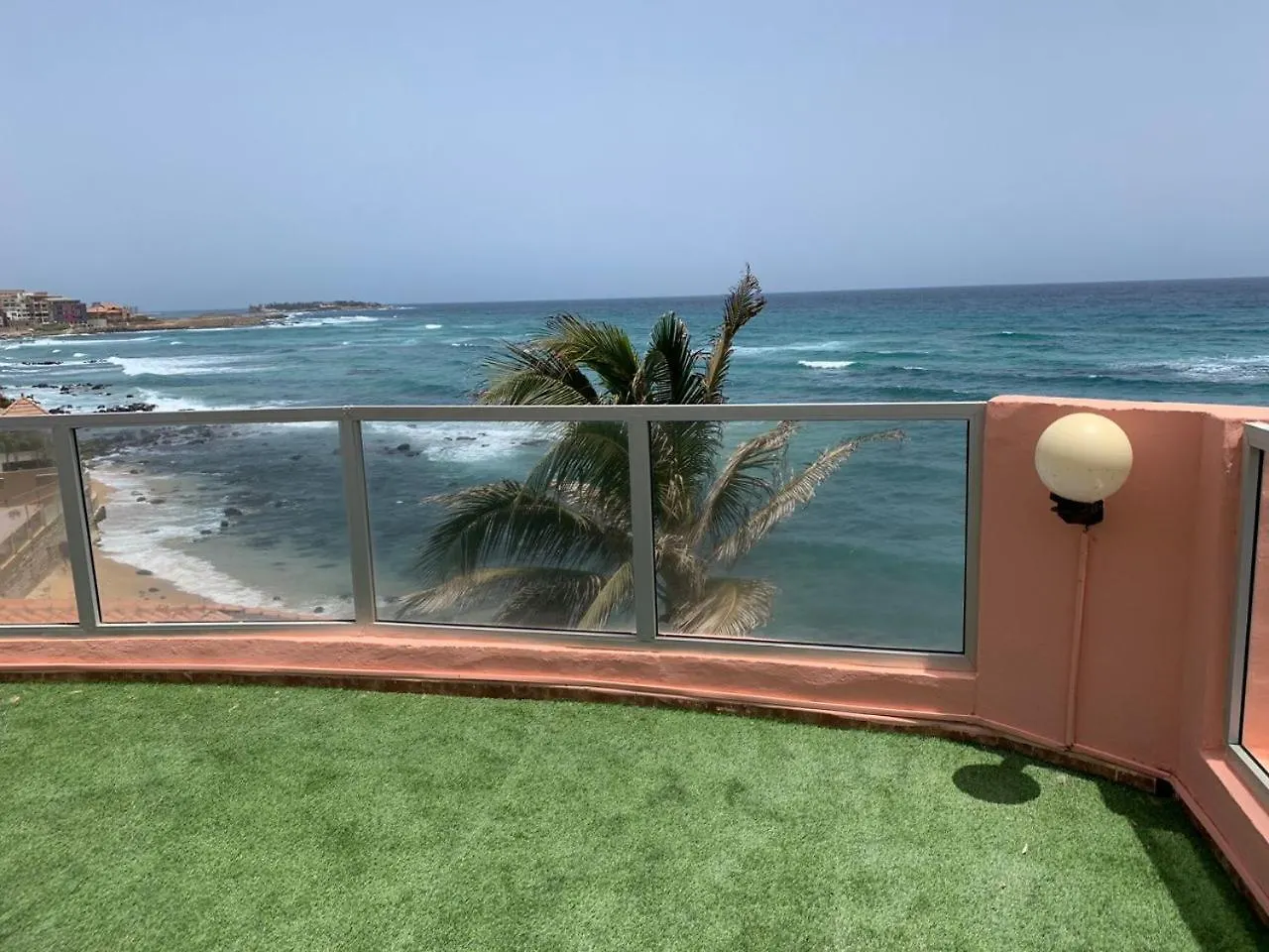 Villa Pieds Dans L'Eau Dakar Yoff 塞内加尔